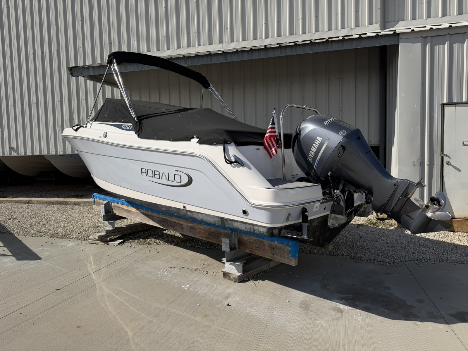 22ft Robalo Yacht For Sale