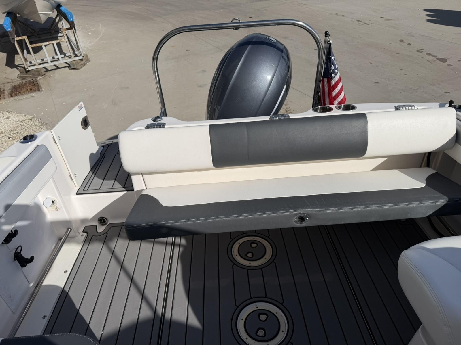 22ft Robalo Yacht For Sale