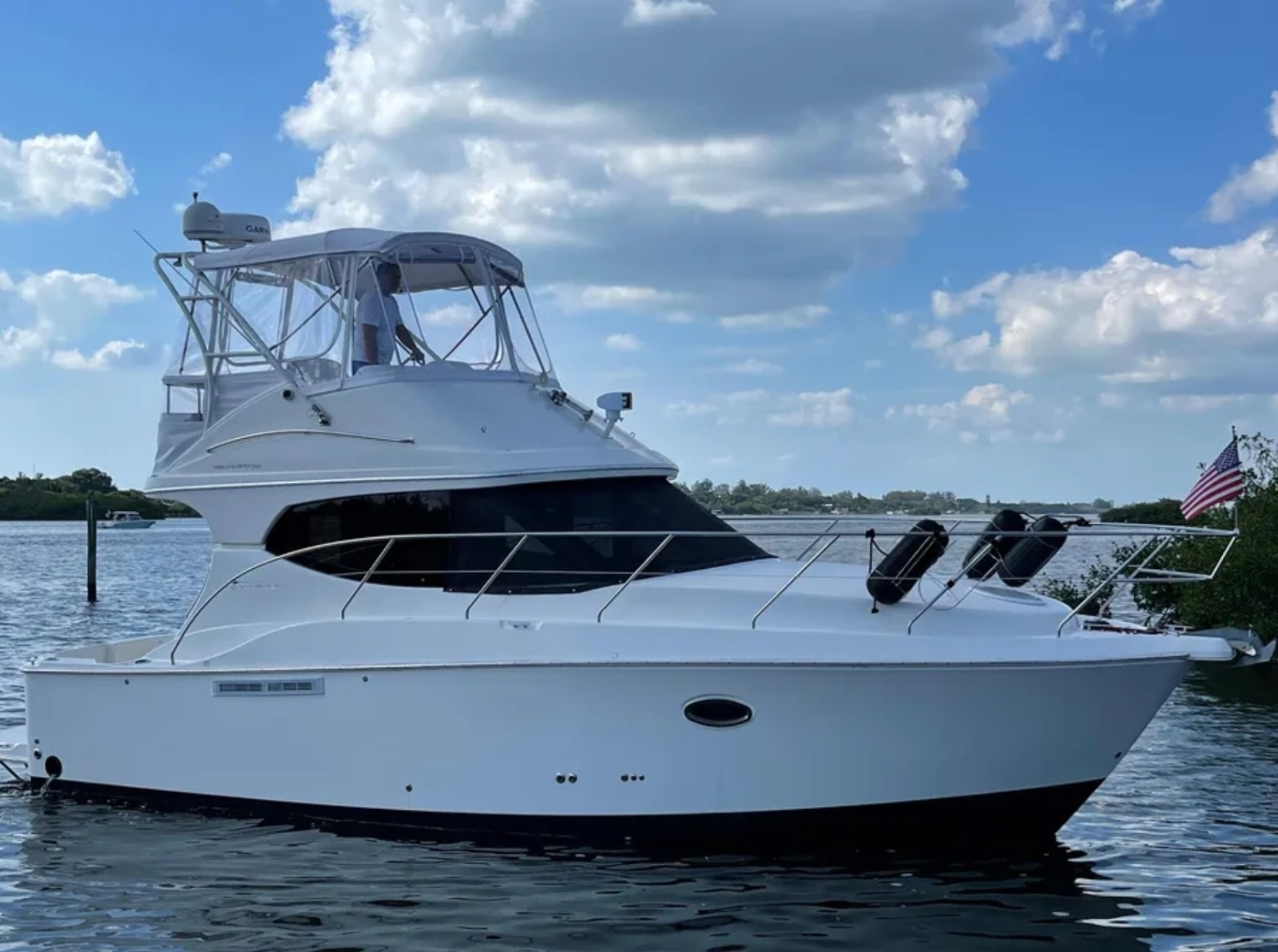 33ft Silverton Yacht For Sale