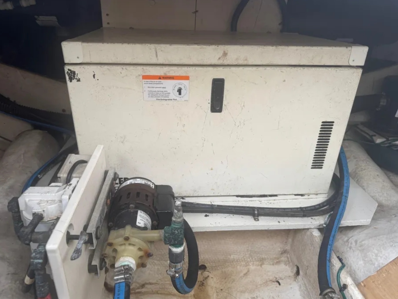 33ft Silverton Yacht For Sale