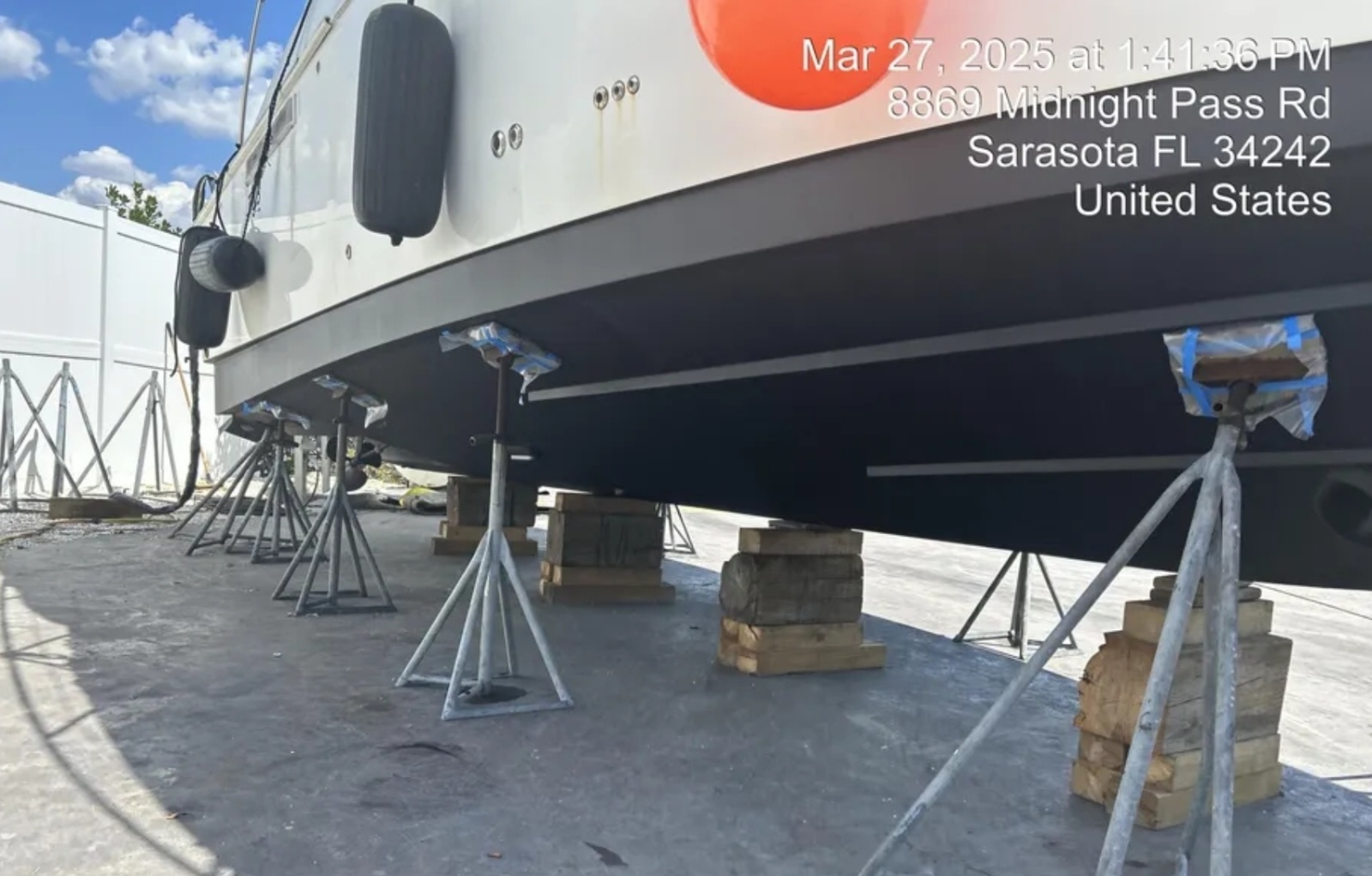 33ft Silverton Yacht For Sale