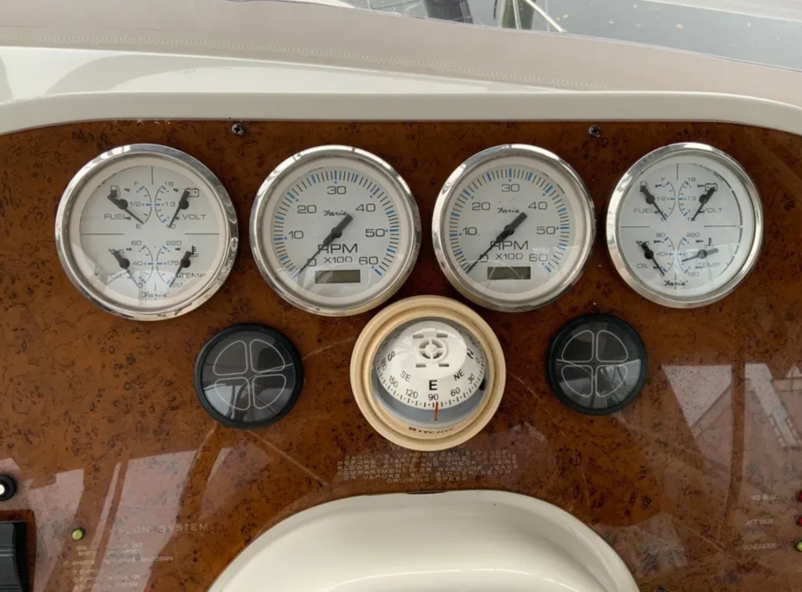 33ft Silverton Yacht For Sale