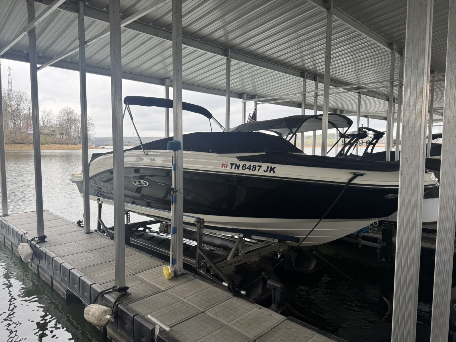 23ft Sea Ray Yacht For Sale