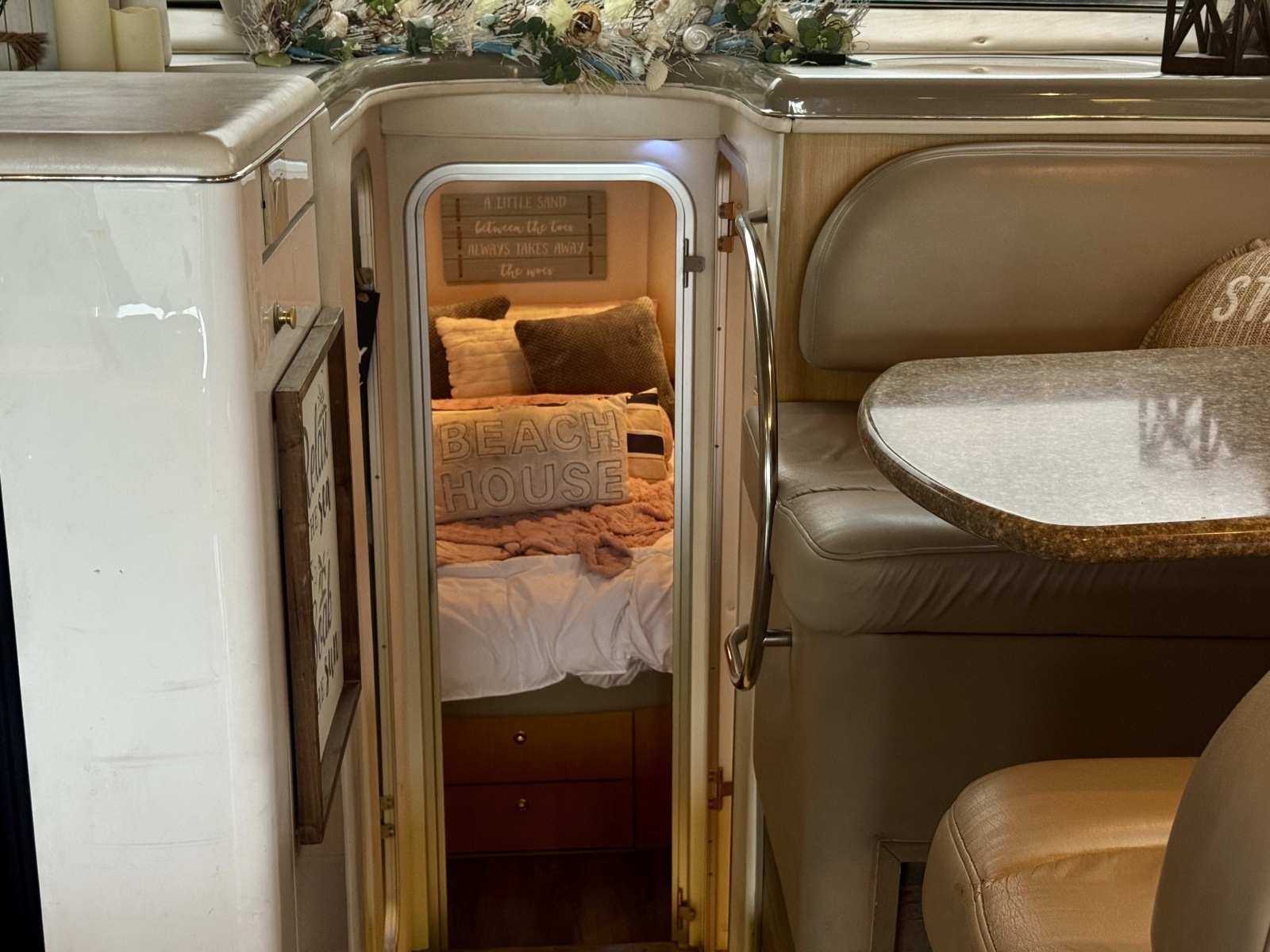 Some Day 41ft Maxum Yacht For Sale