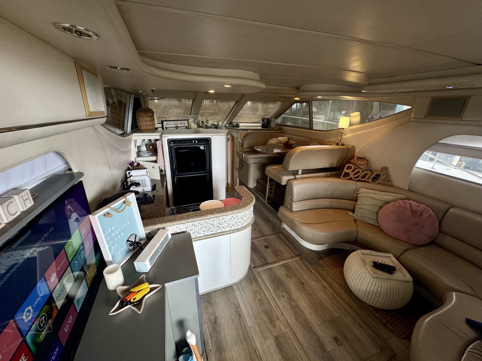 1998 Maxum 4100SCB