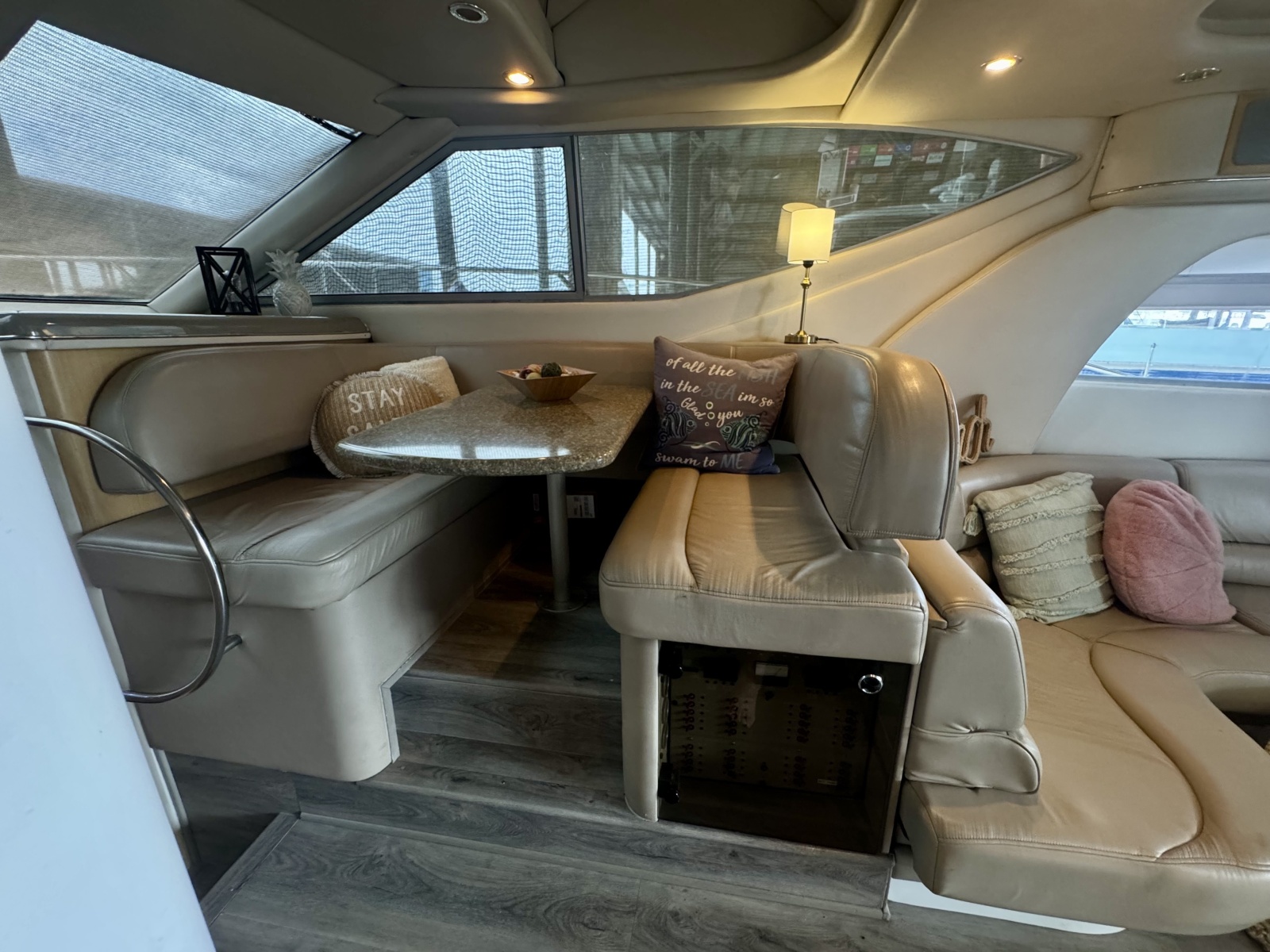 1998 Maxum 4100SCB