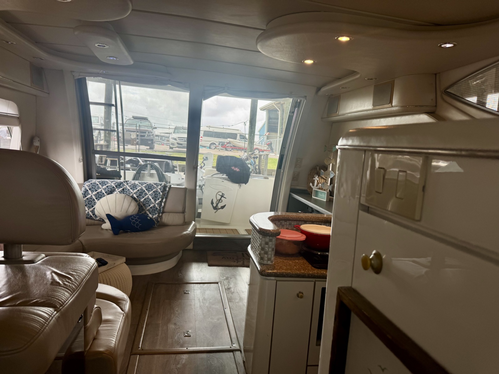 1998 Maxum 4100SCB