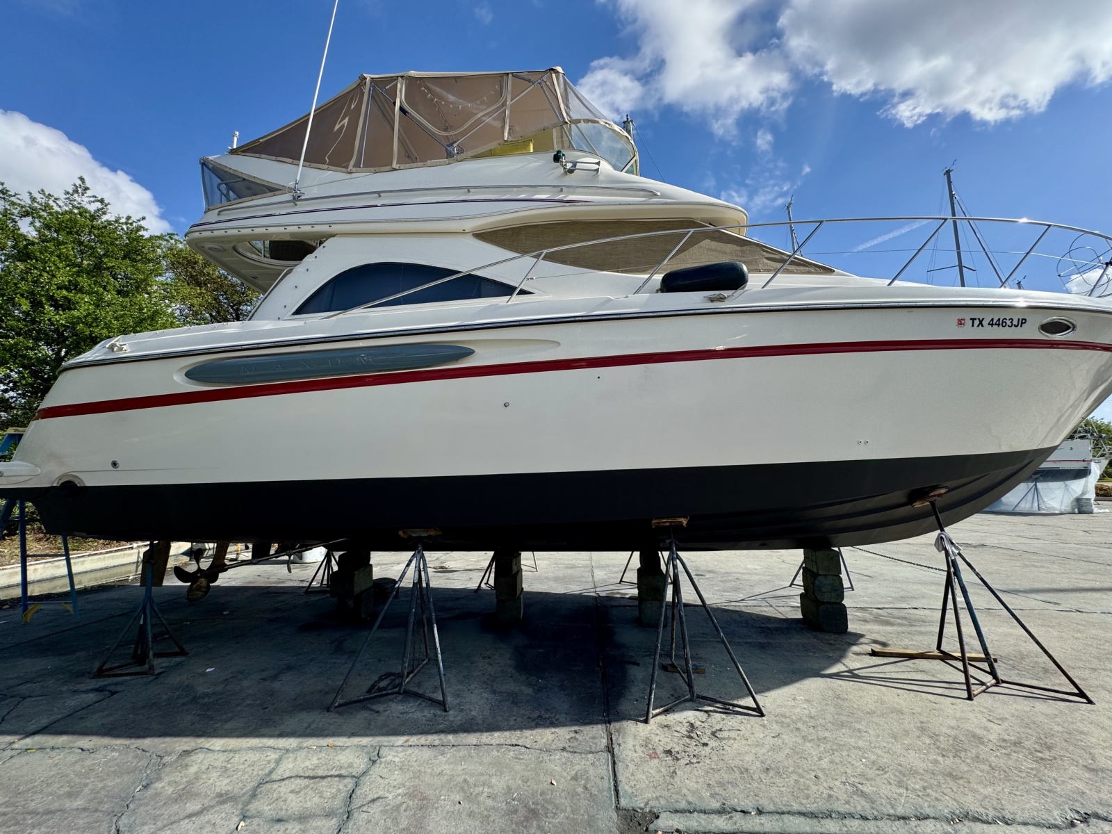 1998 Maxum 4100SCB