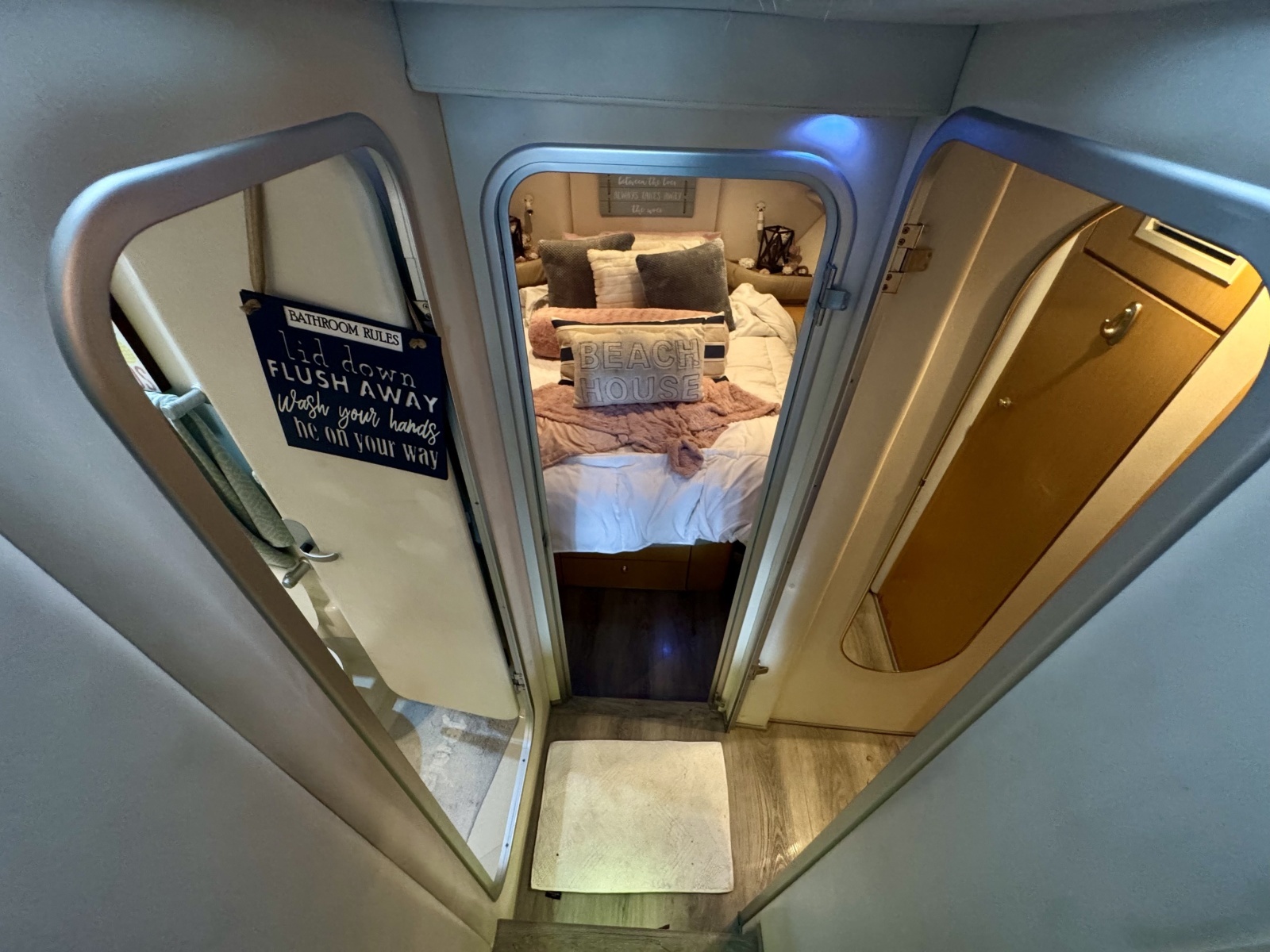 Some Day 41ft Maxum Yacht For Sale