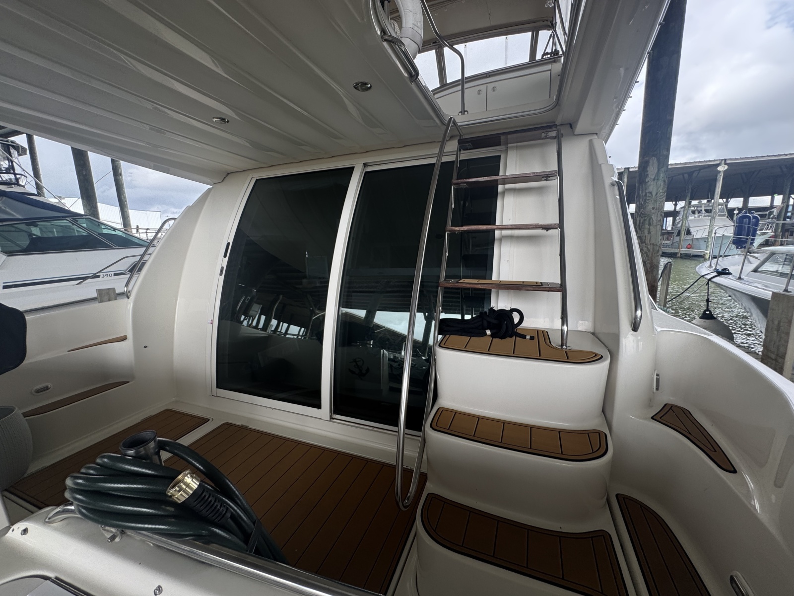 1998 Maxum 4100SCB