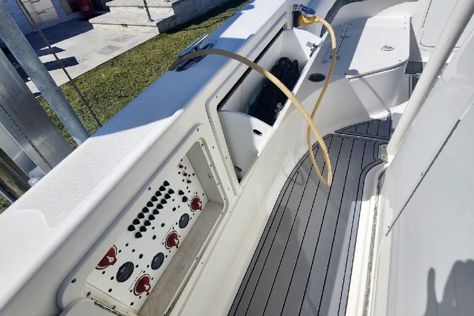 35ft Wellcraft Yacht For Sale