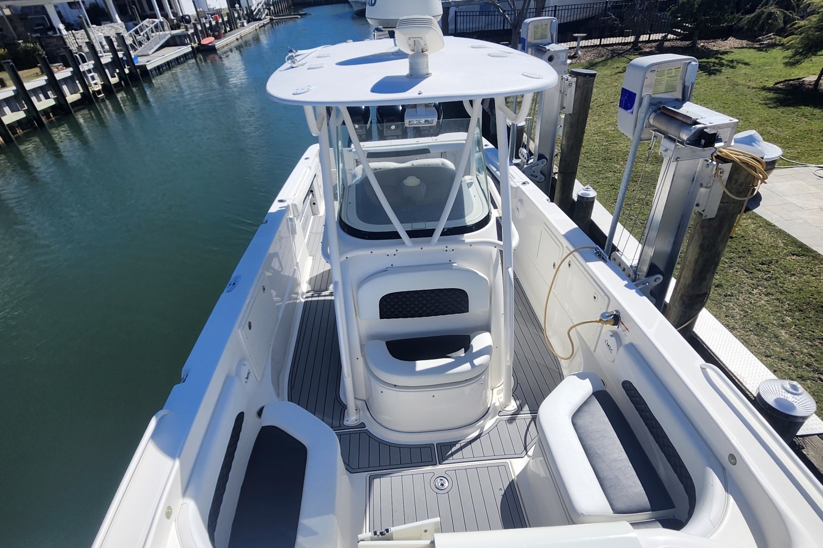35ft Wellcraft Yacht For Sale