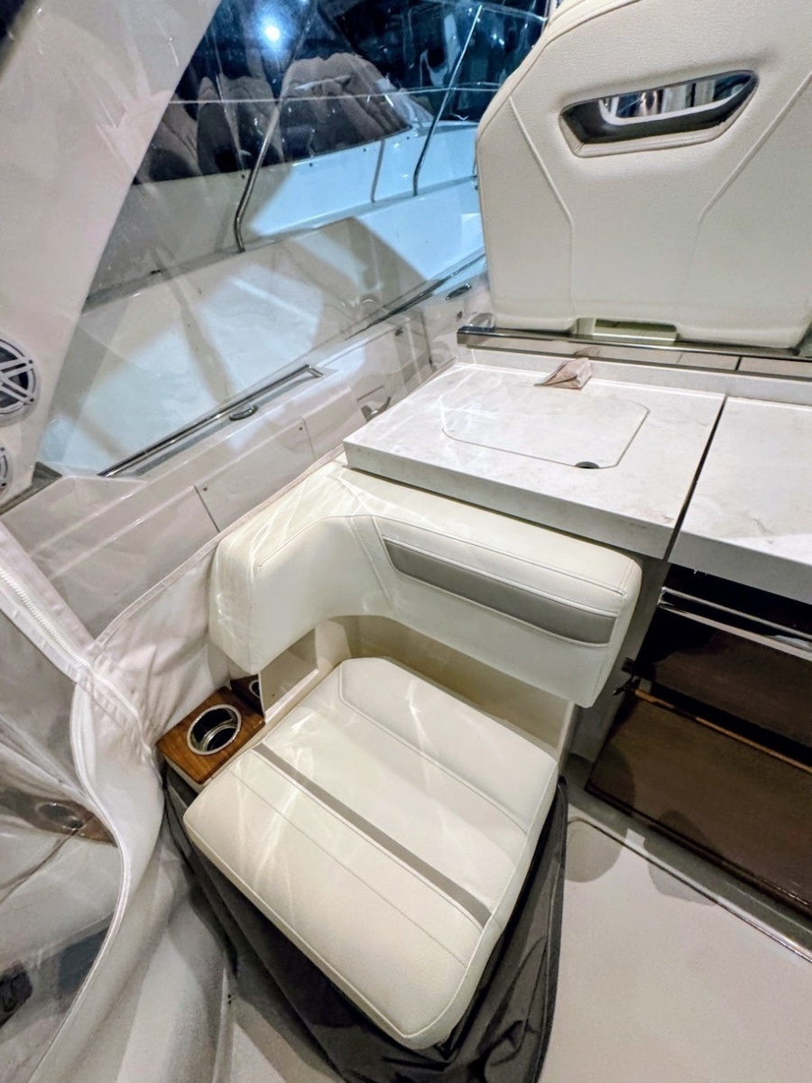 38ft Tiara Yachts Yacht For Sale