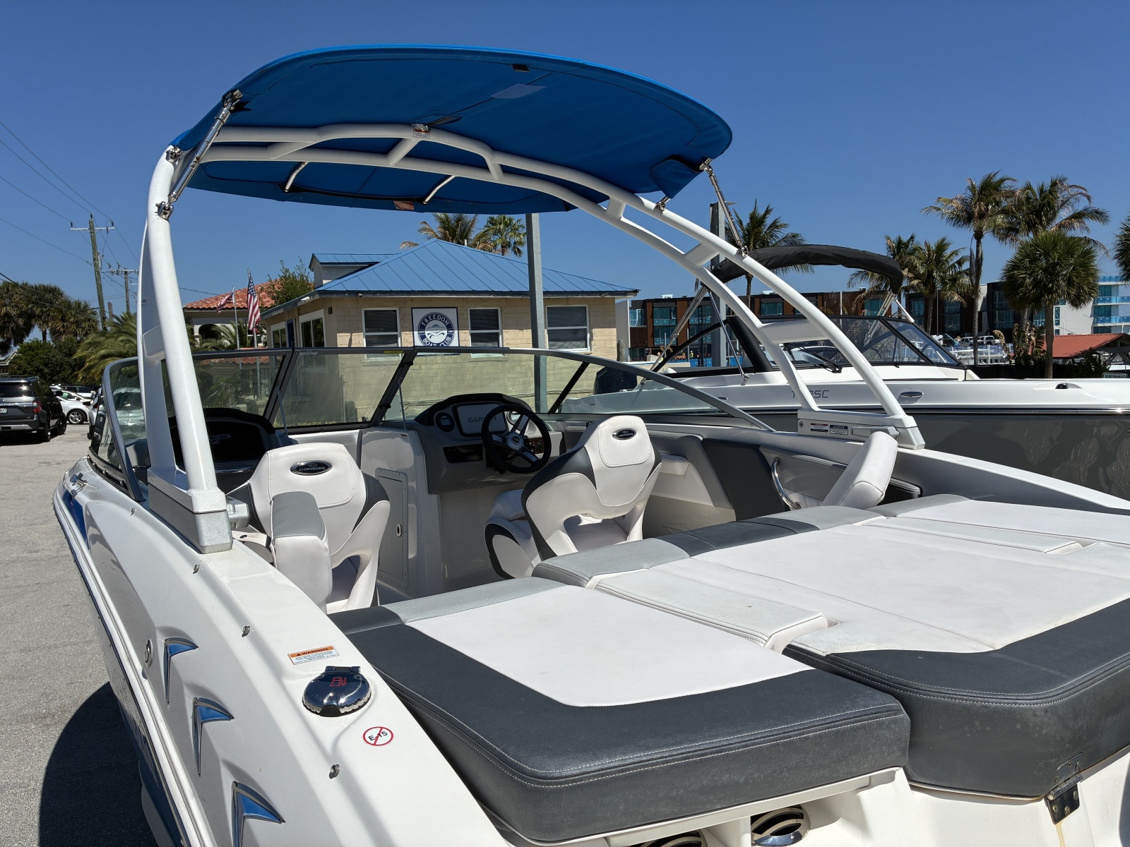 21' 2019 Chaparral 21 H2O Sport