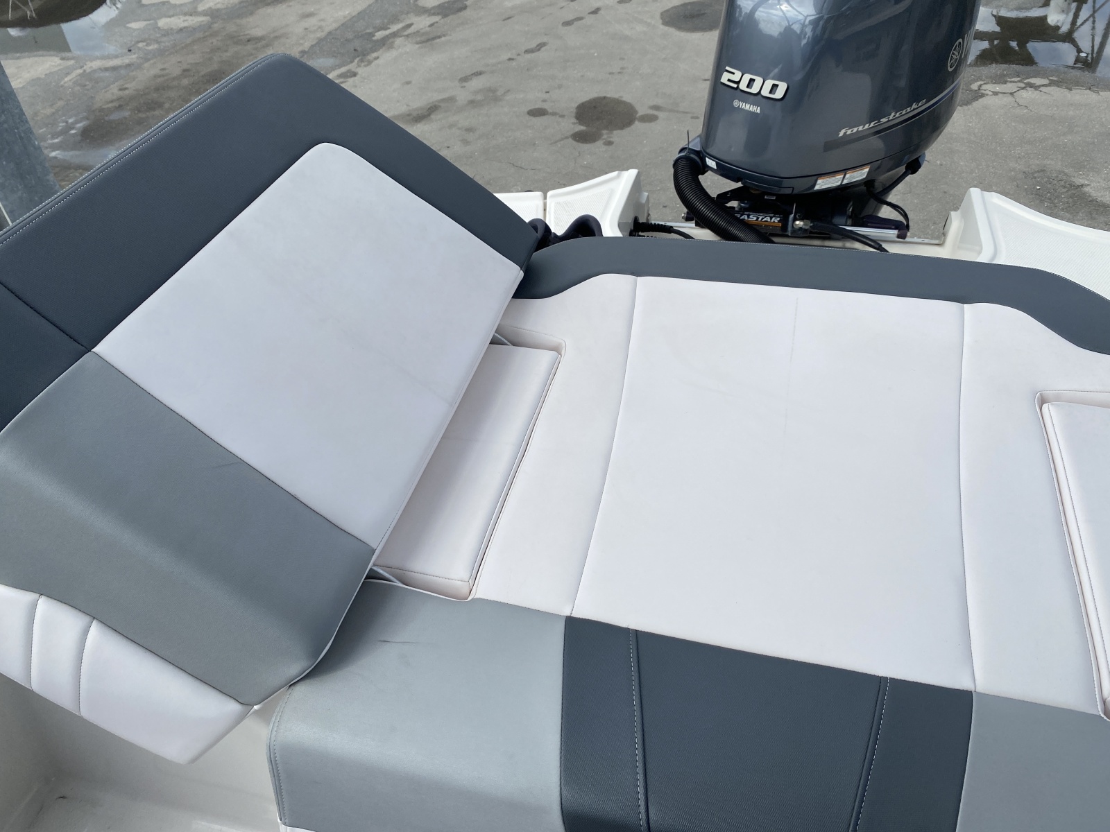 21' 2019 Chaparral 21 H2O Sport