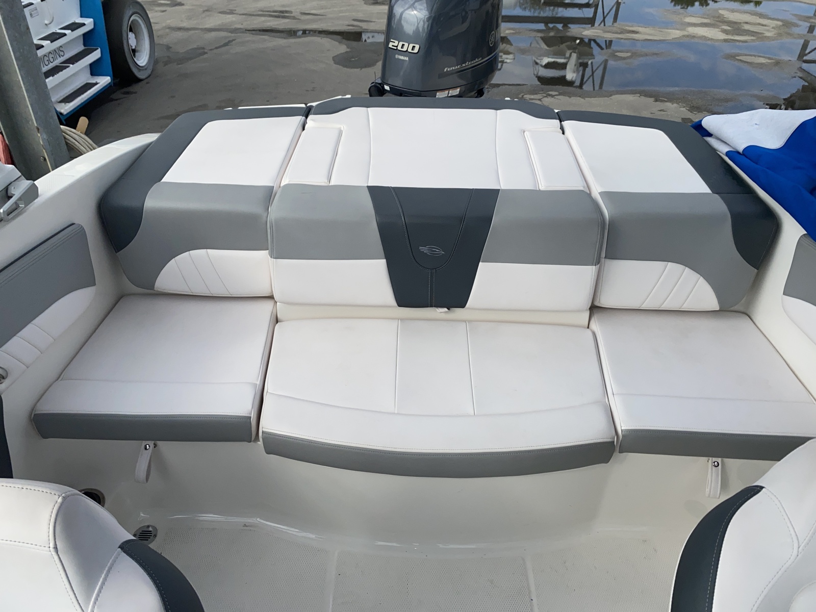 21' 2019 Chaparral 21 H2O Sport