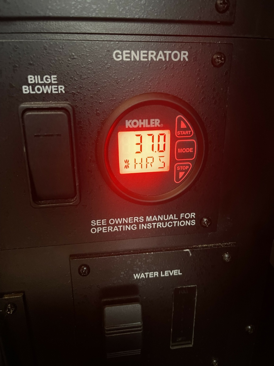 37' 2017 Sea Ray Sundancer 370