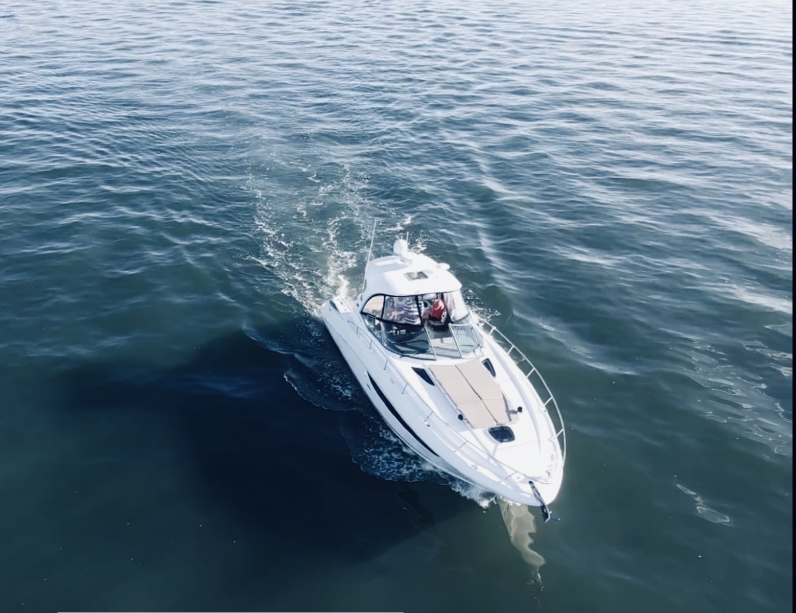 37' 2017 Sea Ray Sundancer 370