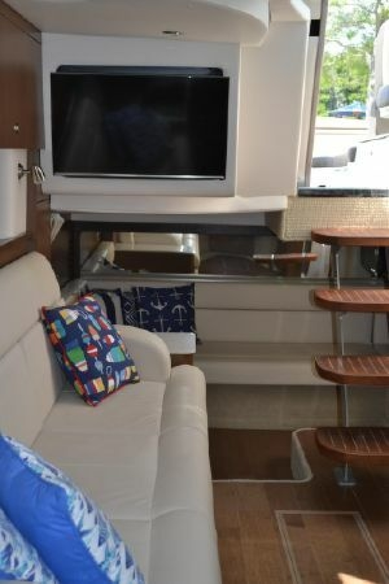 37' 2017 Sea Ray Sundancer 370