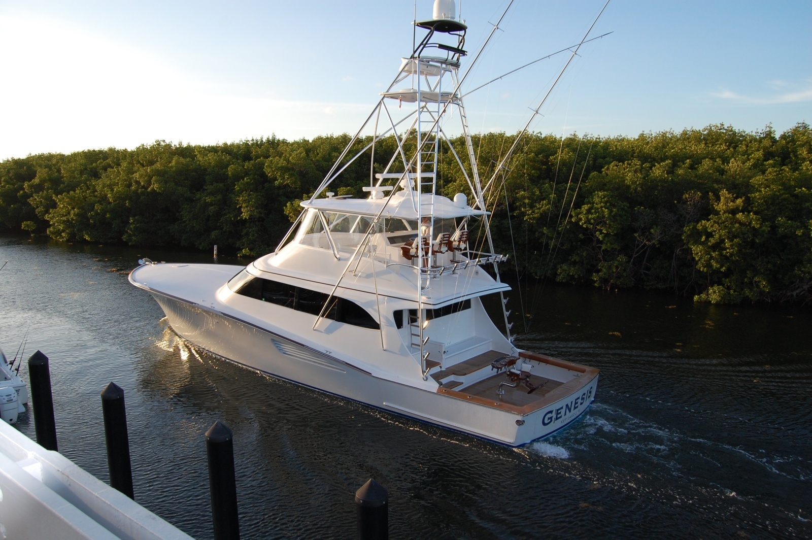 Weaver 75 - Genesis - Exterior Profile