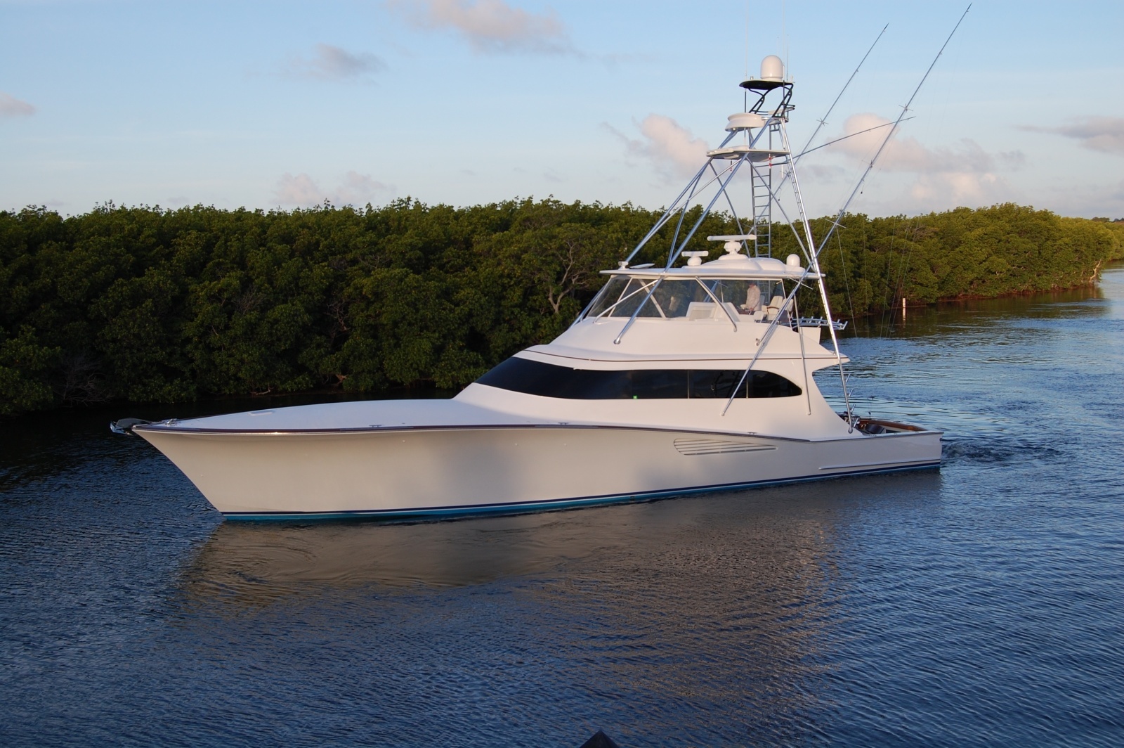 Weaver 75 - Genesis - Exterior Profile