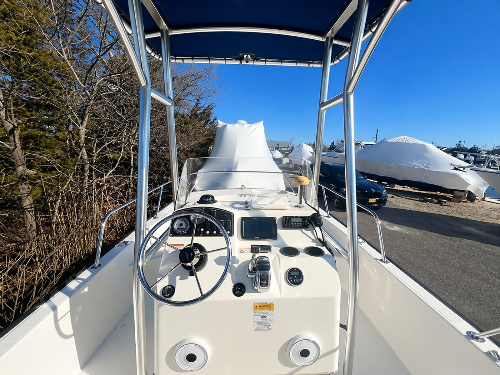 19ft Boston Whaler Yacht For Sale