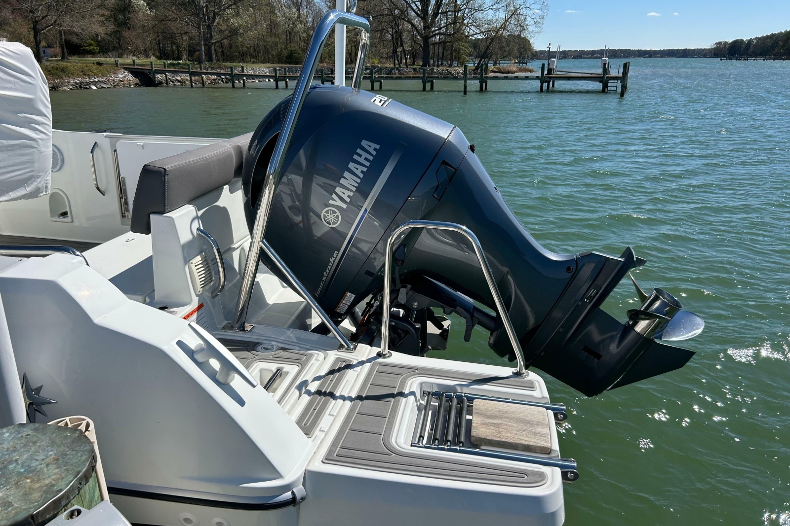 22' 2022 Jeanneau Leader 6.5 CC Series