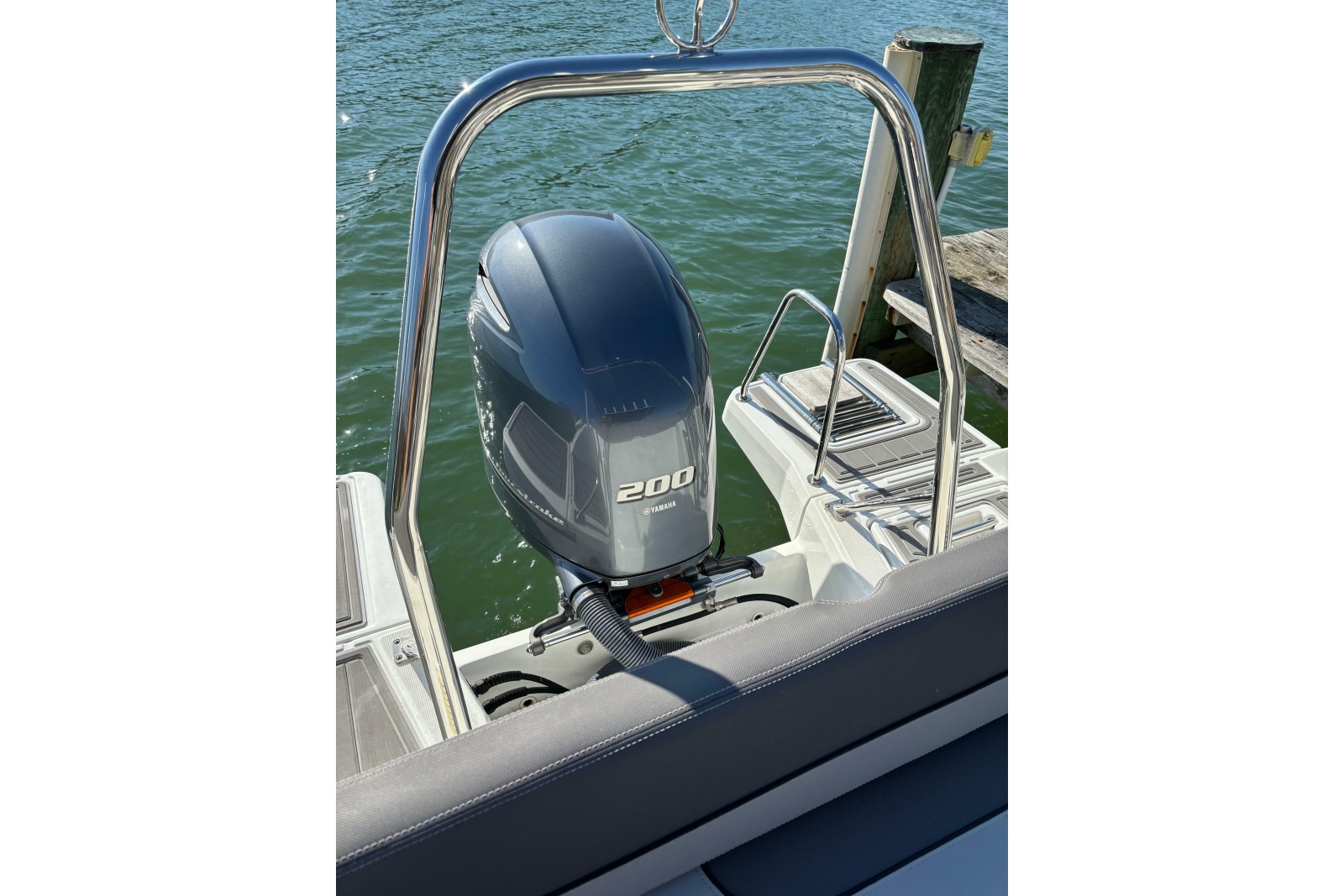 22' 2022 Jeanneau Leader 6.5 CC Series