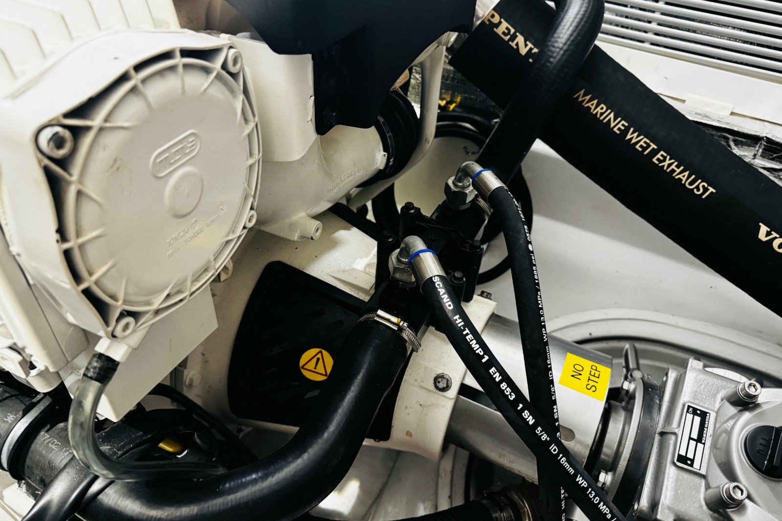 La Lee 40ft MJM Yacht For Sale