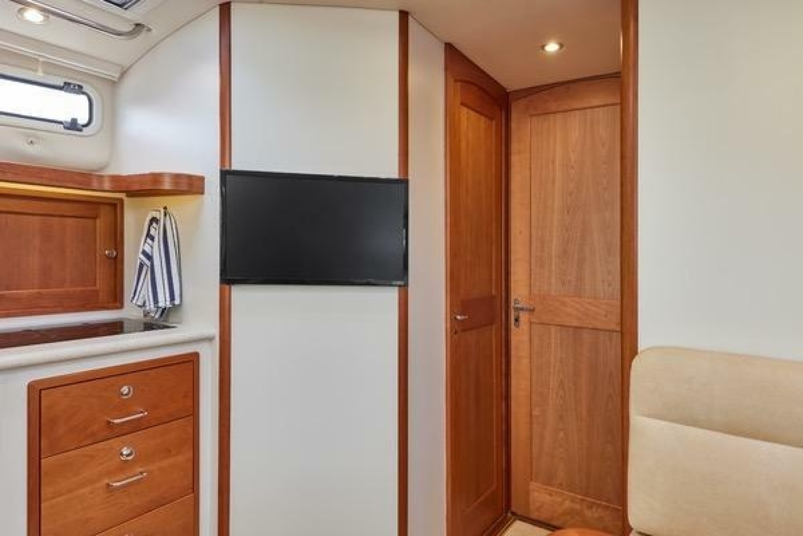 La Lee 40ft MJM Yacht For Sale