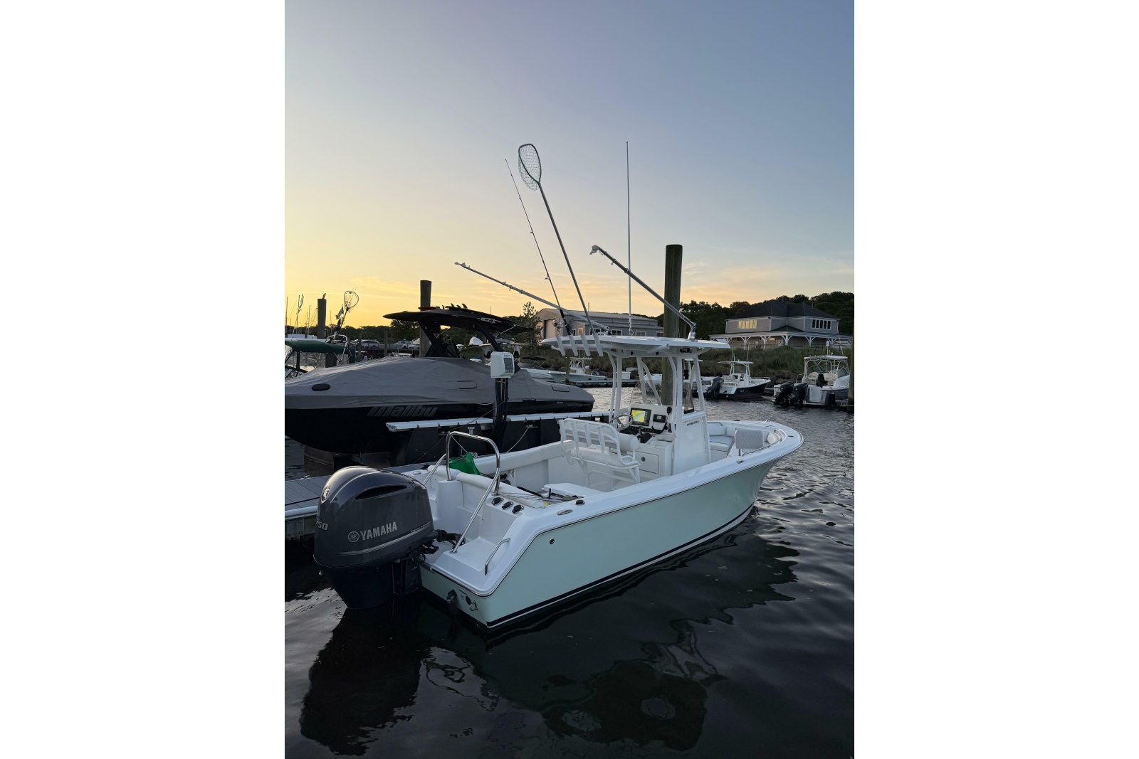 23' 2016 Sea Hunt Ultra 234