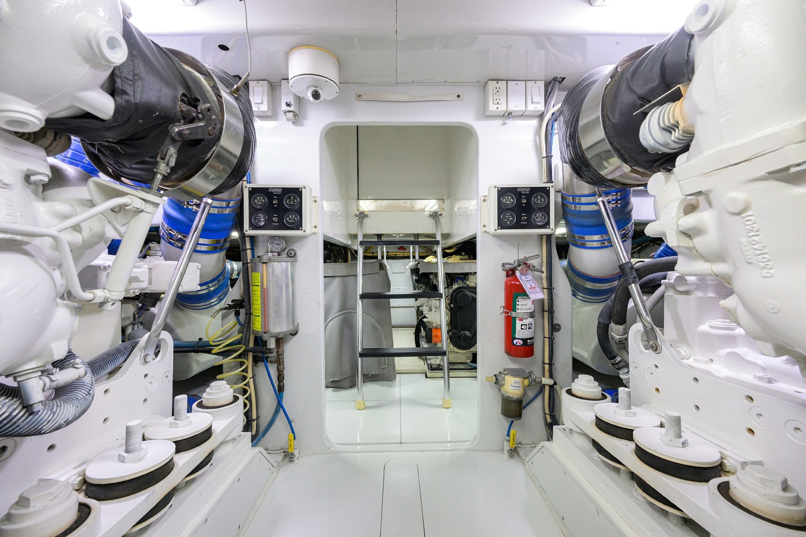 65' 2003 American Custom Yachts 