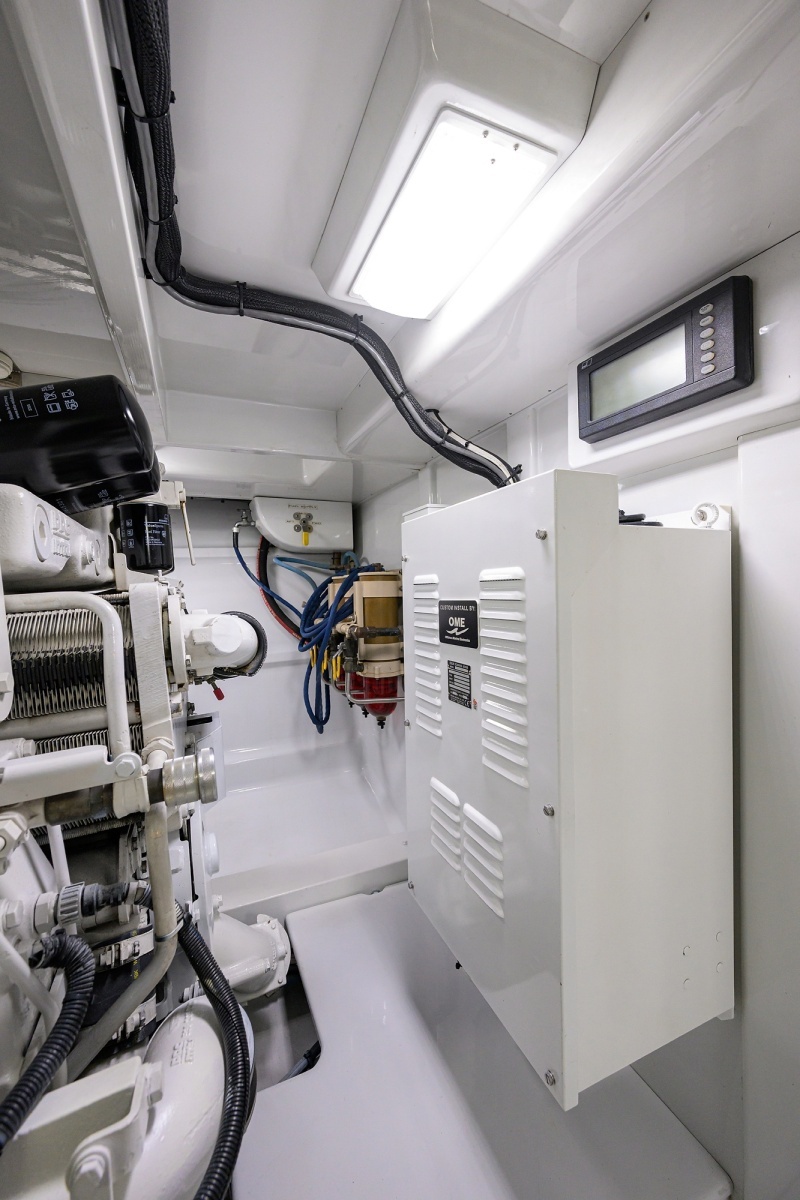 65ft American Custom Yachts Yacht For Sale