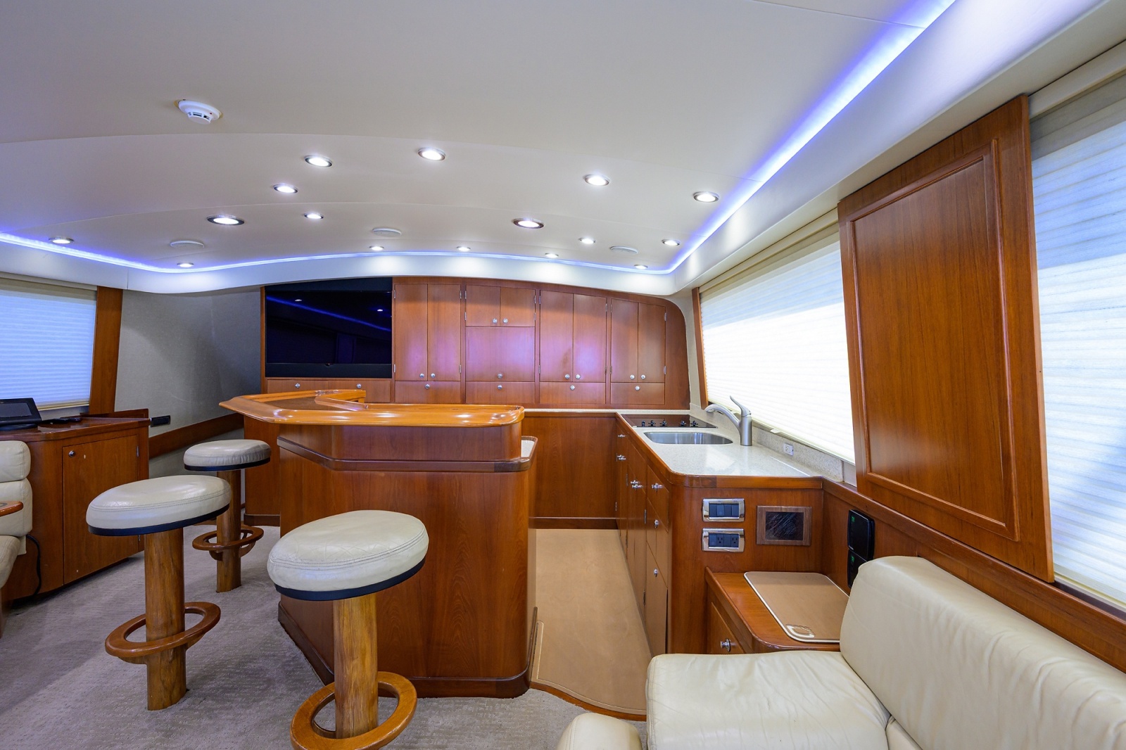 65' 2003 American Custom Yachts 