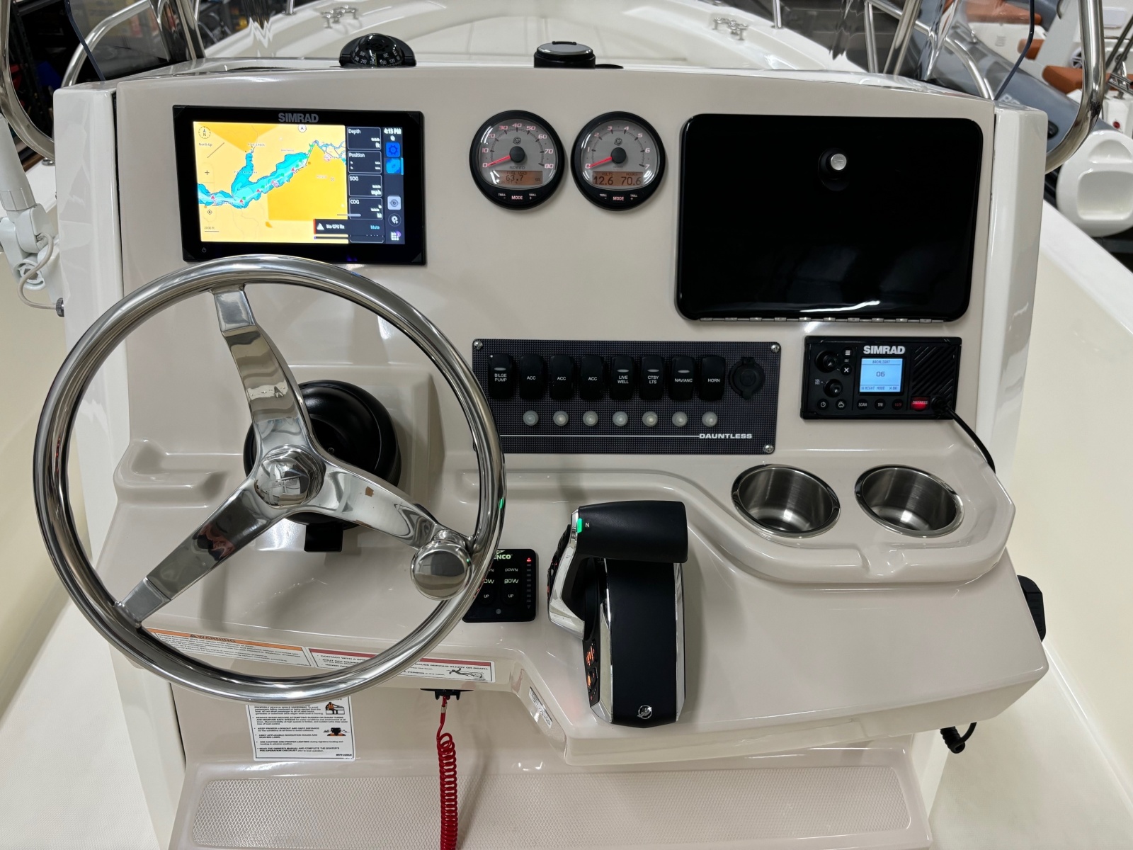 25' 2024 Boston Whaler 250 Dauntless