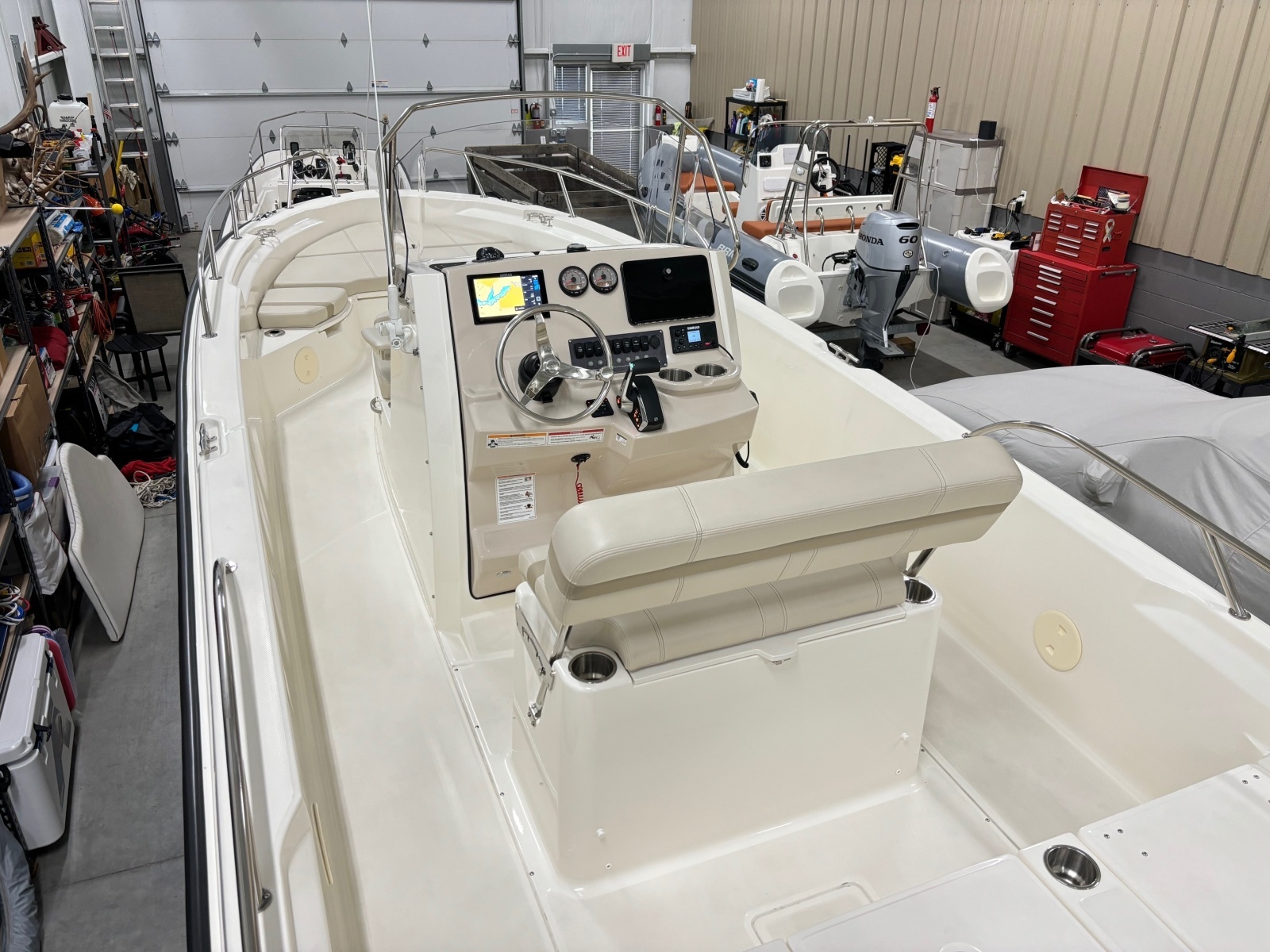 25ft Boston Whaler Yacht For Sale