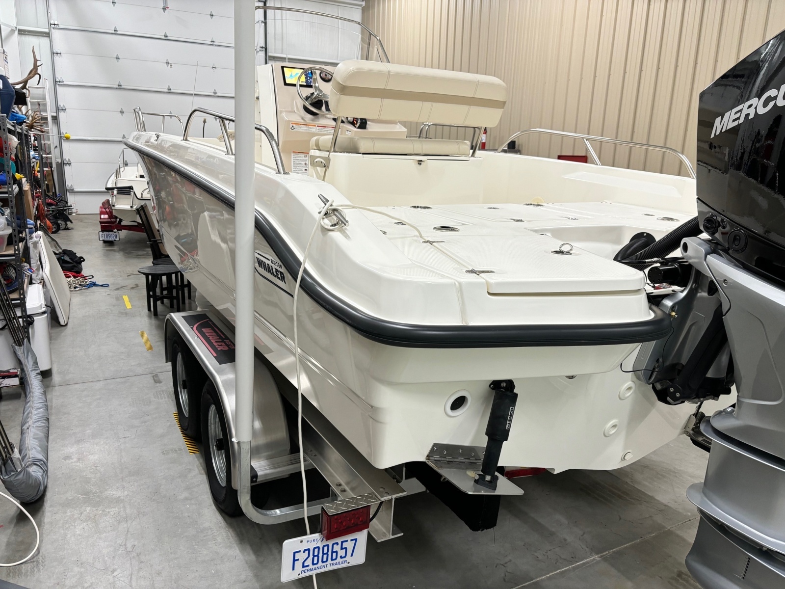 25ft Boston Whaler Yacht For Sale