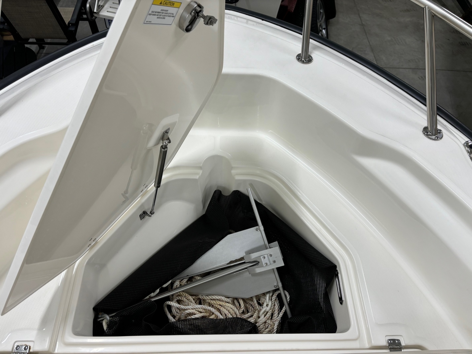 25' 2024 Boston Whaler 250 Dauntless