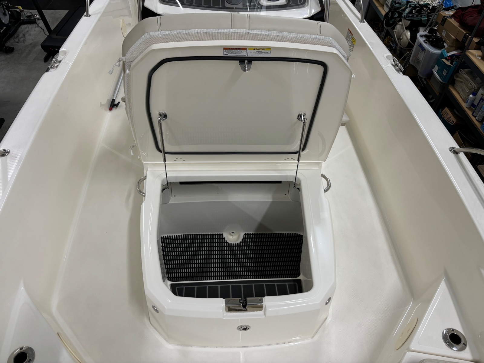 25ft Boston Whaler Yacht For Sale
