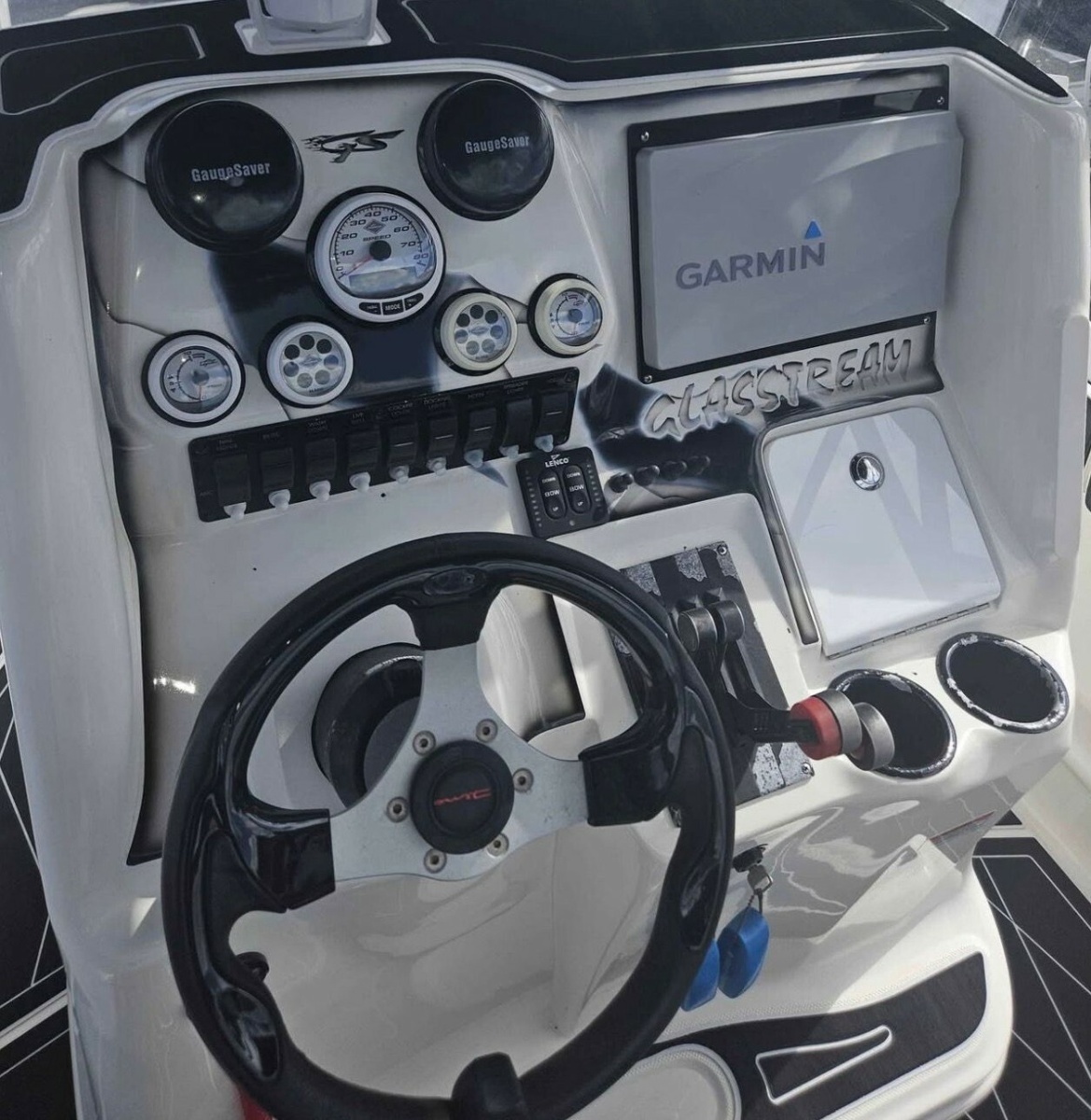 28ft Glasstream Yacht For Sale