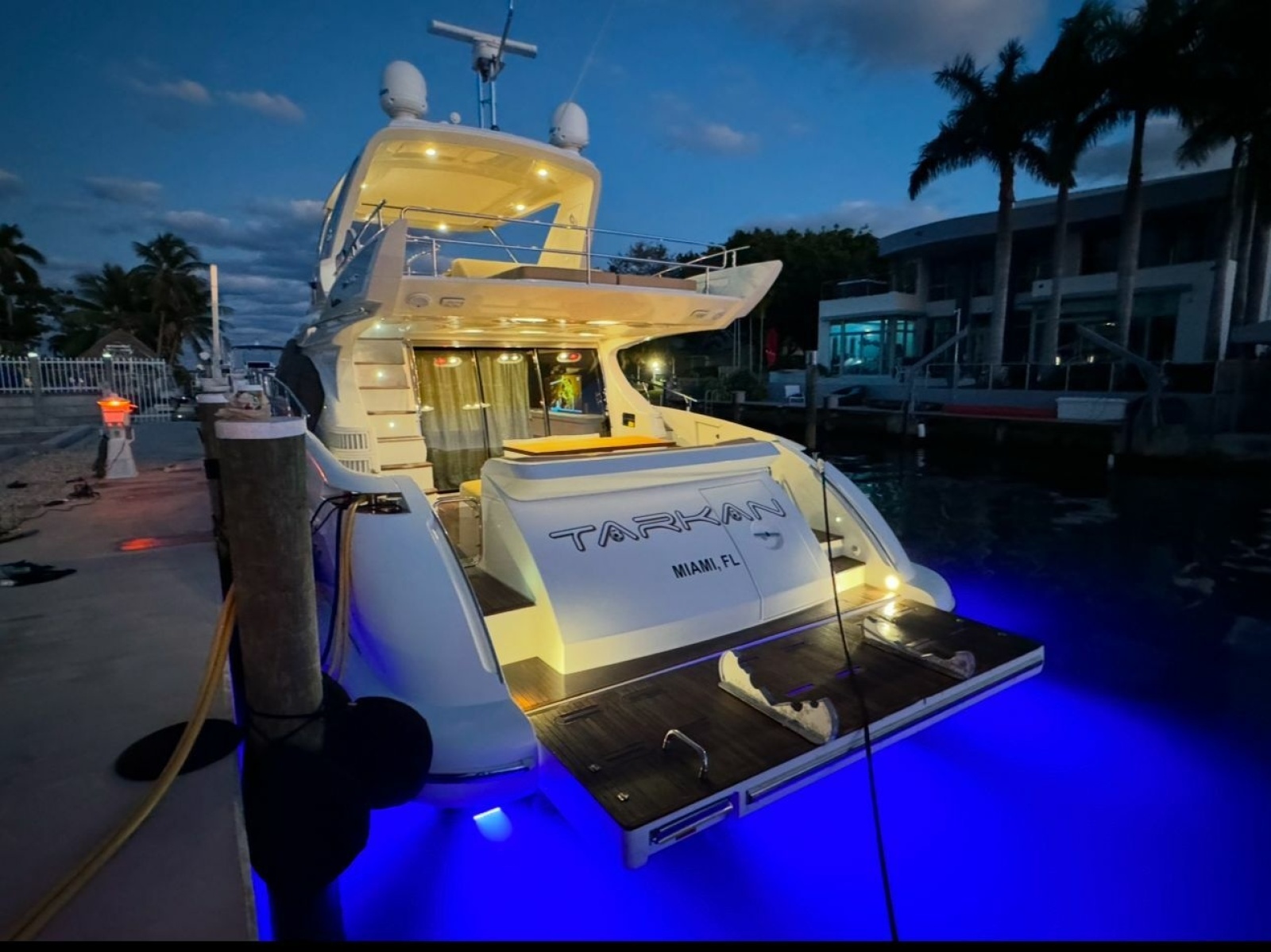 64' 2014 Azimut 64