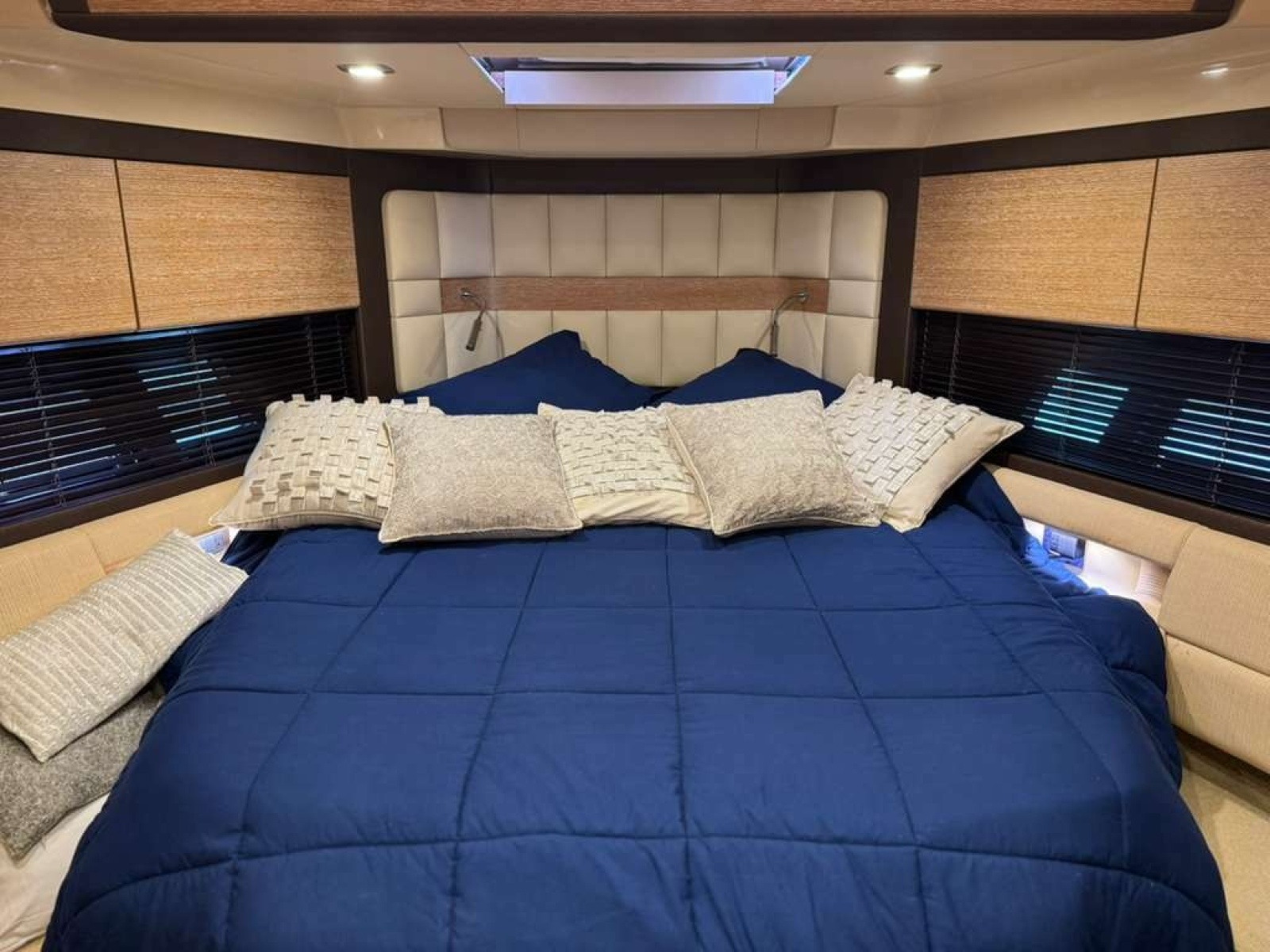 64' 2014 Azimut 64