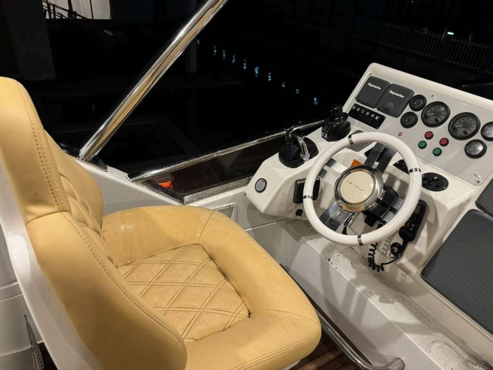 64' 2014 Azimut 64