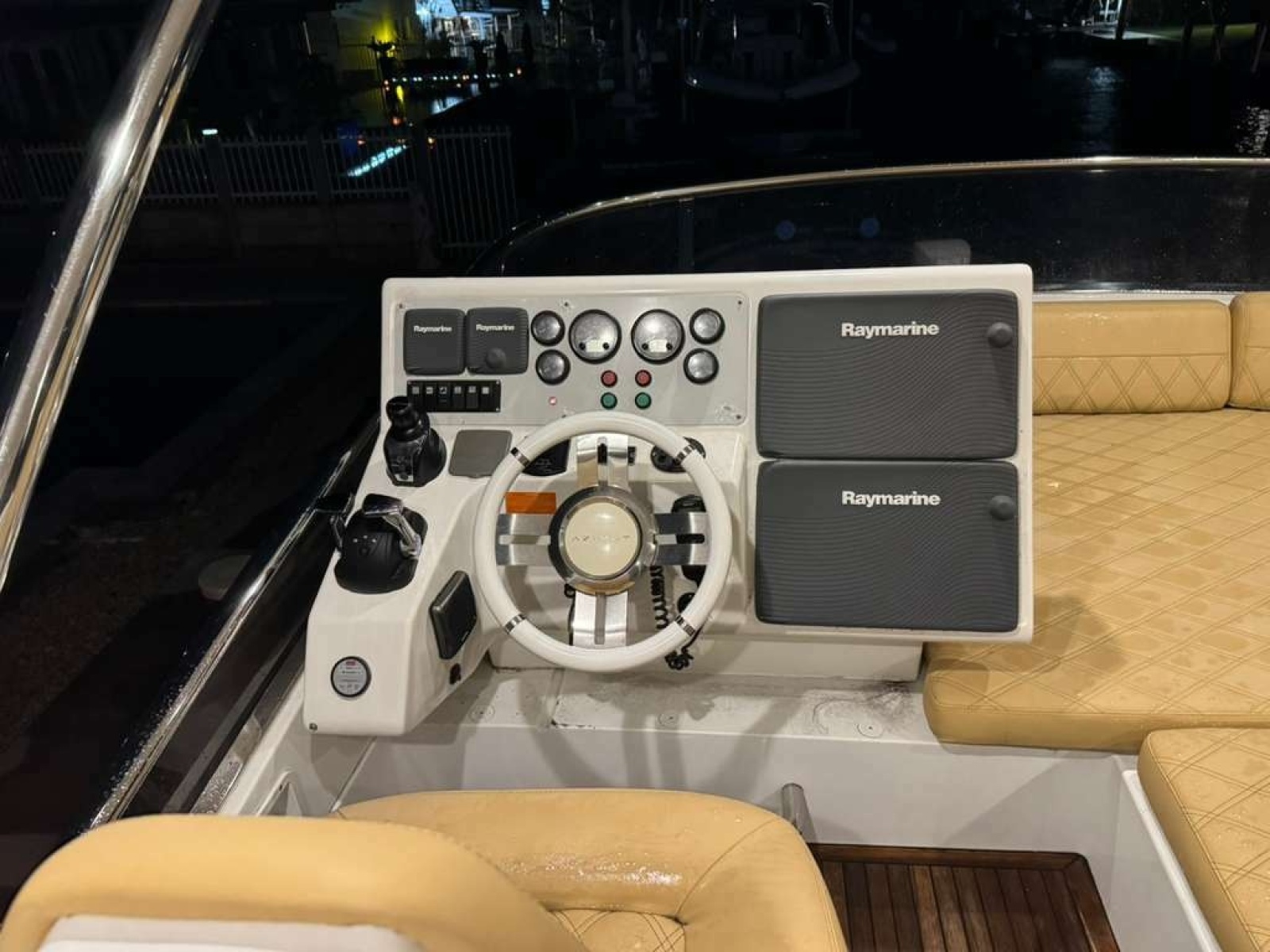 64' 2014 Azimut 64