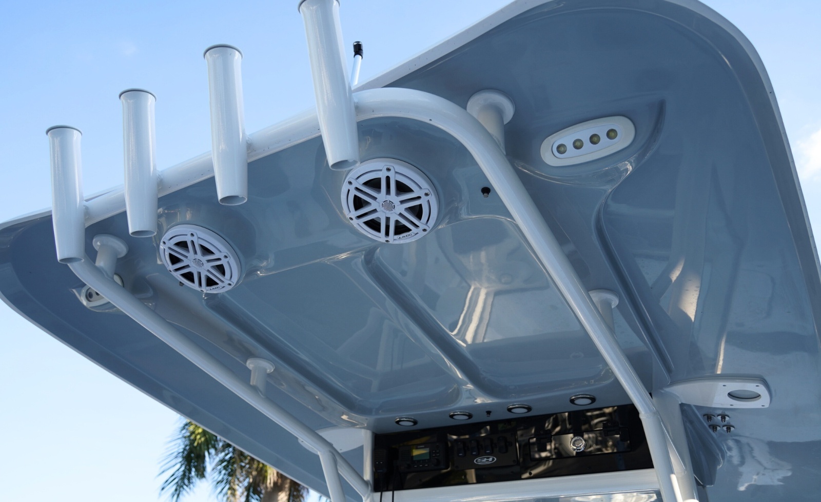 25ft Sea Hunt Yacht For Sale