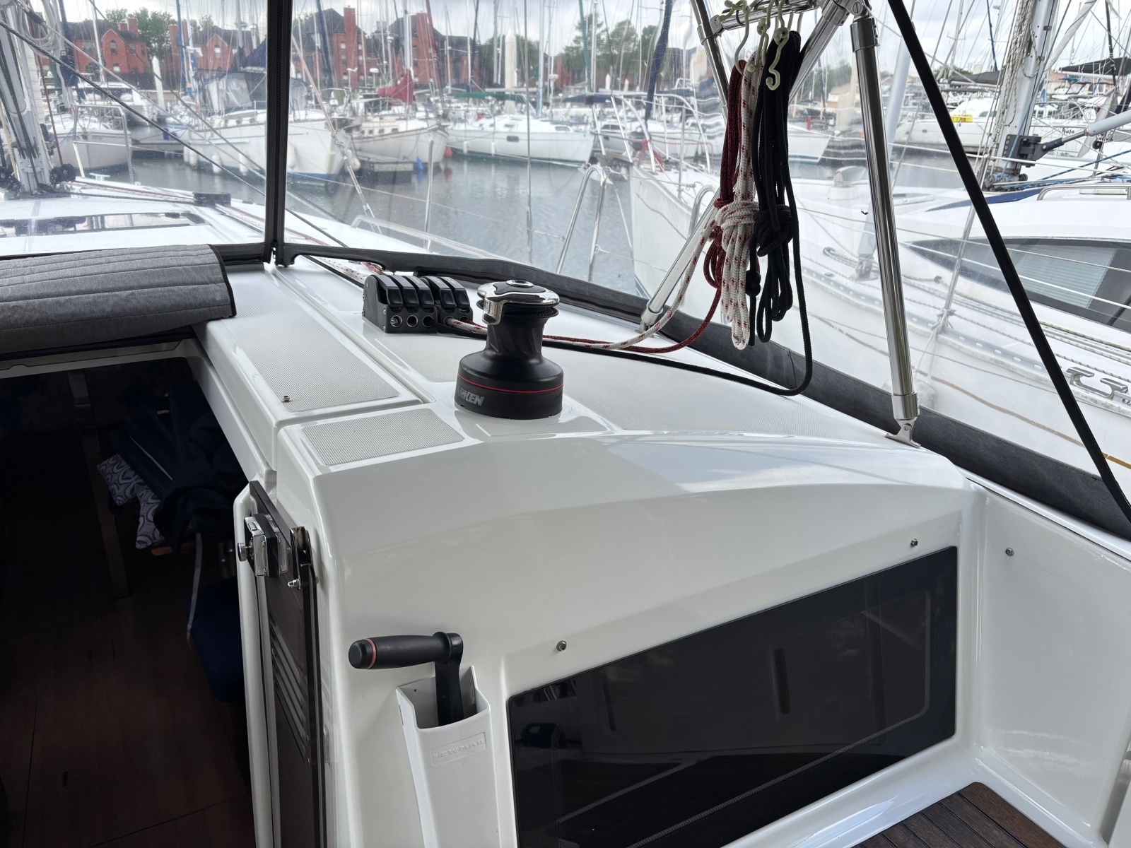 CAVU 44ft Jeanneau Yacht For Sale