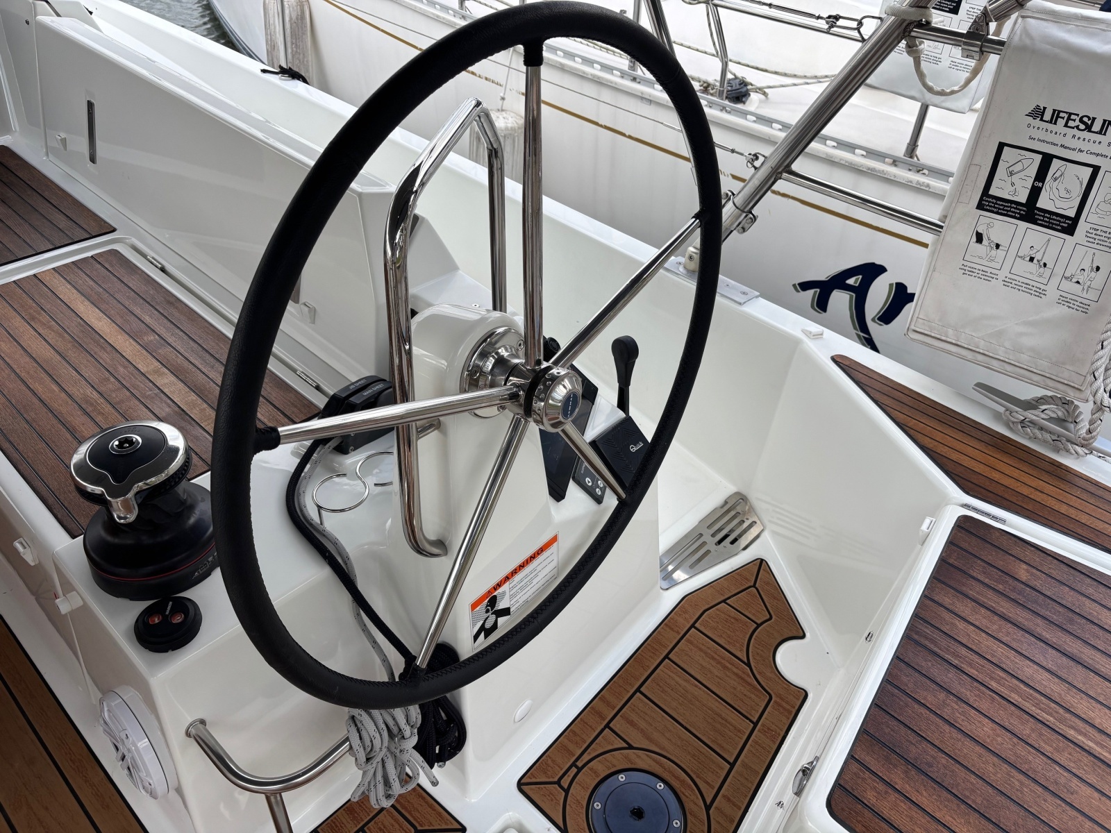 CAVU 44ft Jeanneau Yacht For Sale