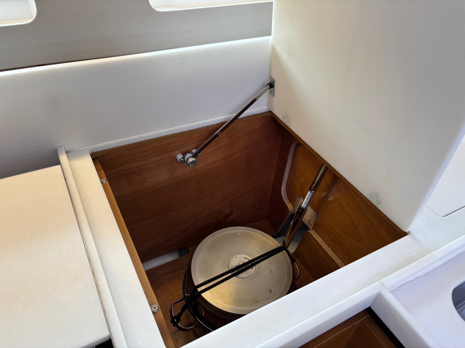 CAVU 44ft Jeanneau Yacht For Sale