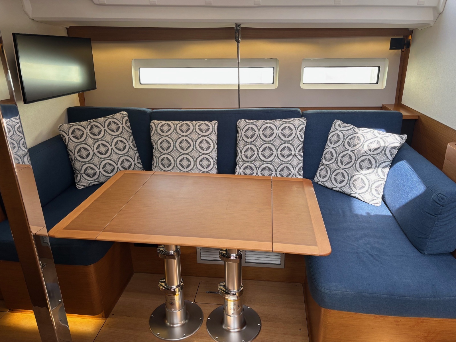 CAVU 44ft Jeanneau Yacht For Sale
