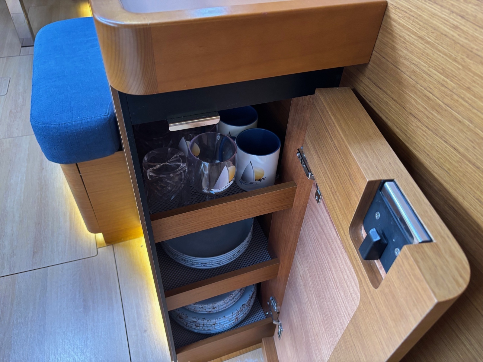 CAVU 44ft Jeanneau Yacht For Sale